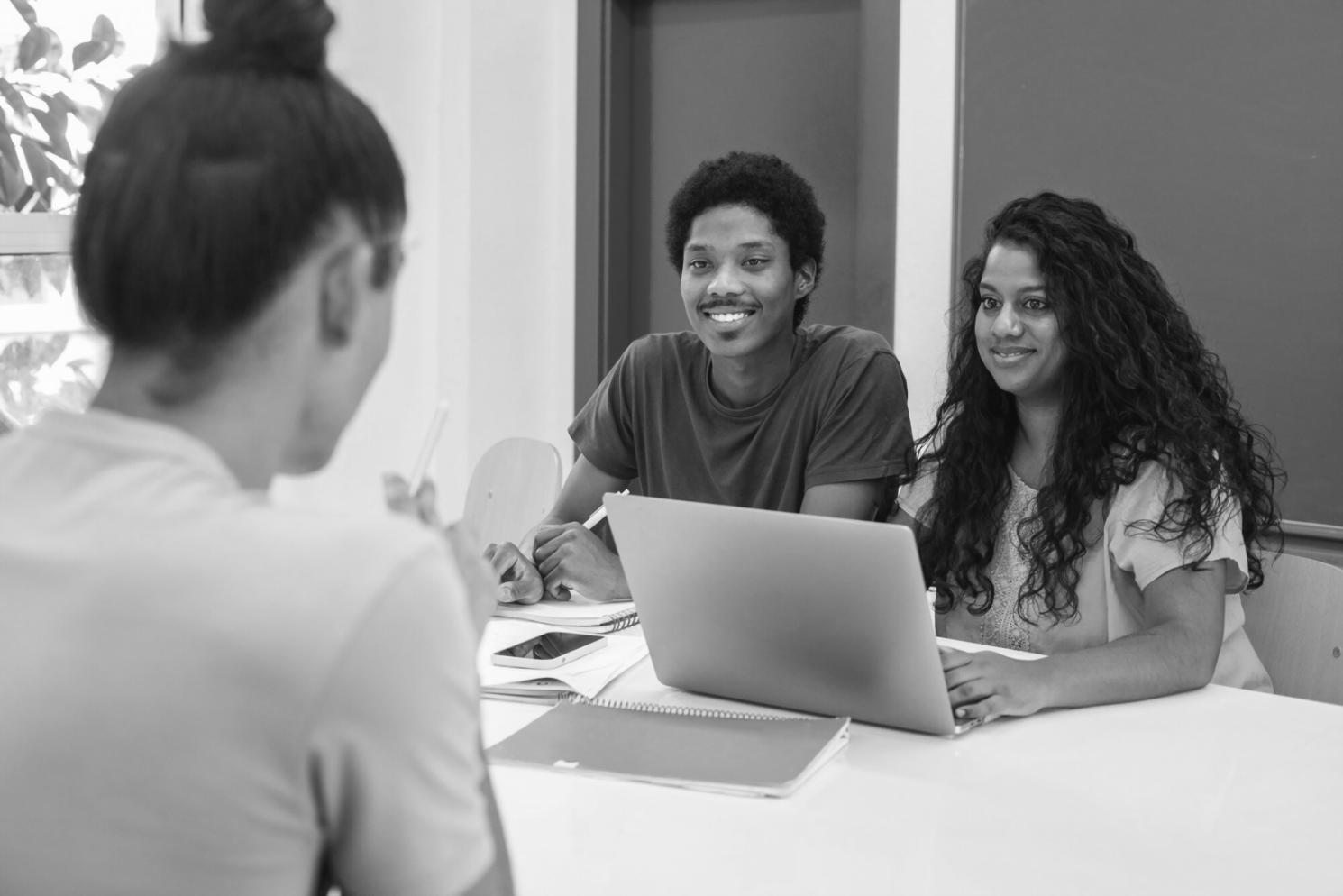 Analyse de données financières sur écran