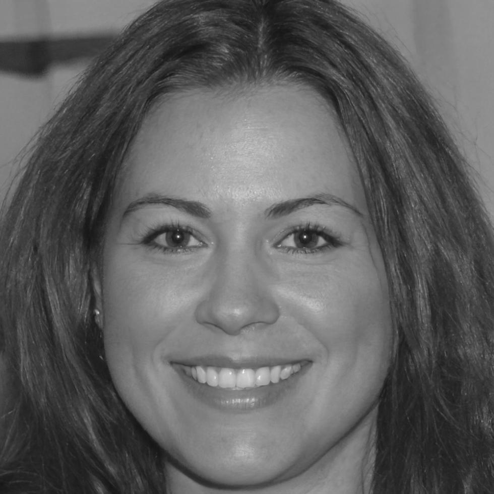 Portrait de Camille Deschamps, analyste financière